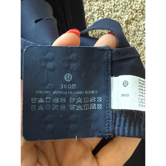 Lululemon Navy 36DD Sports Bra EUC - Picture 3 of 3